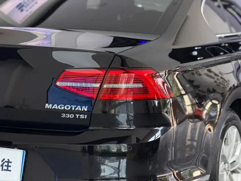 Volkswagen Magotan