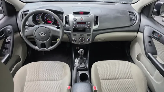 Kia Cerato (Forte)