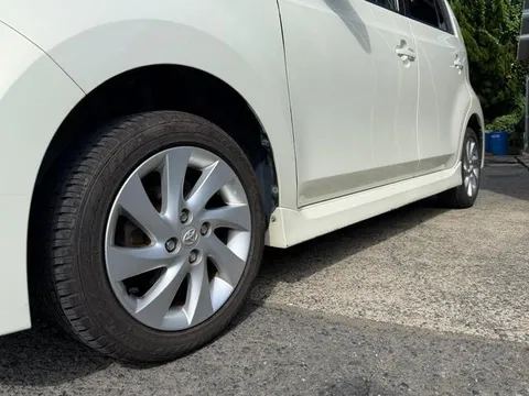 Toyota bB