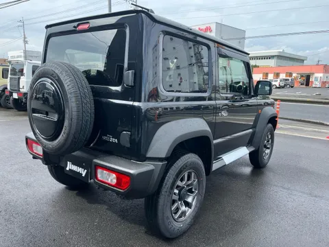 Suzuki Jimny Sierra