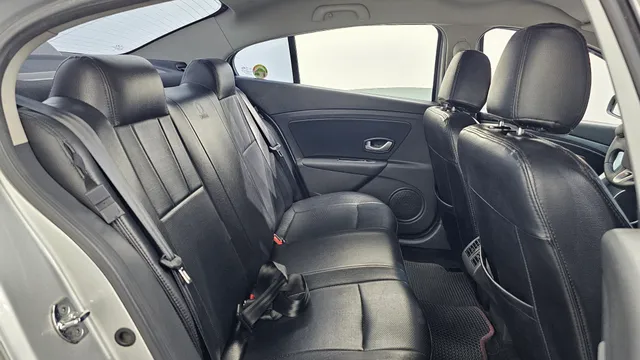 Renault SM3