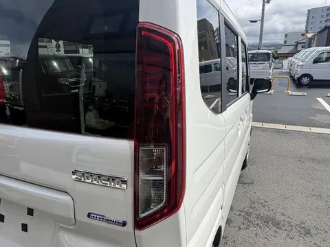 Suzuki Spacia