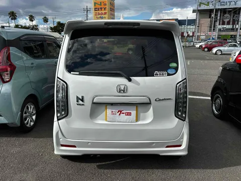 Honda N-WGN Custom