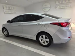 Hyundai Elantra (Avante)