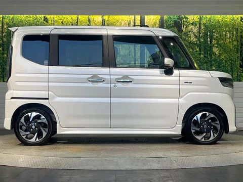 Suzuki Spacia Custom