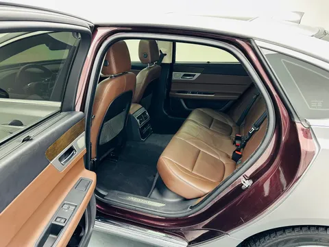 Jaguar XFL