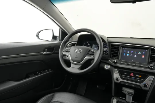 Hyundai Elantra (Avante)