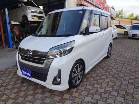 Nissan Dayz Roox