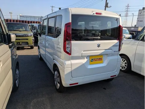 Suzuki Spacia