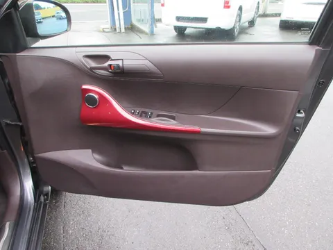 Toyota iQ