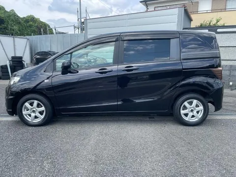 Honda Freed Spike