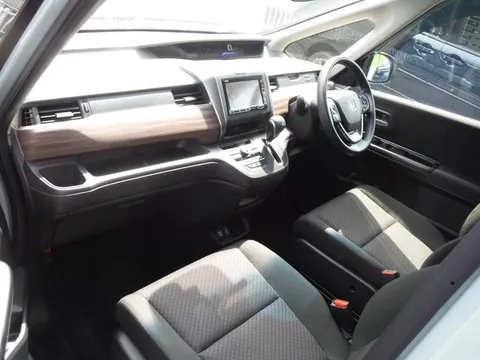 Honda Freed Plus