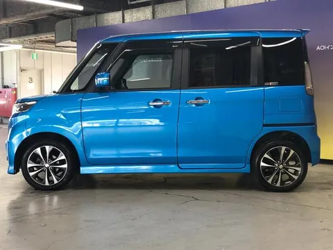 Suzuki Spacia Custom Z