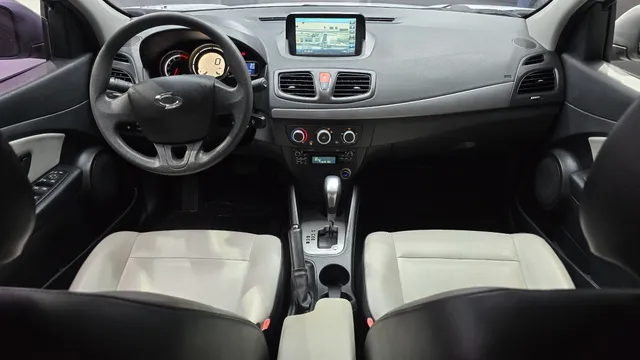 Renault SM3