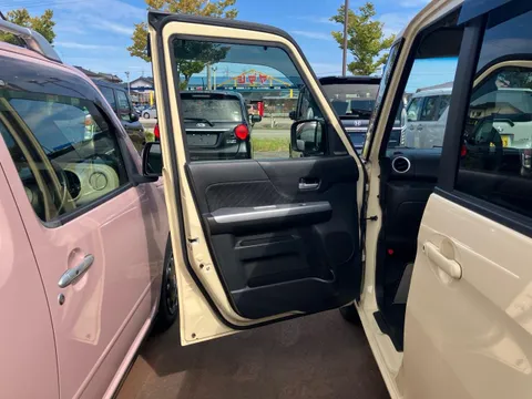 Suzuki Spacia
