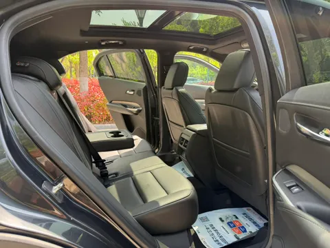 Cadillac XT4