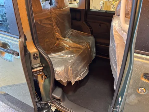 Mitsubishi Delica Mini