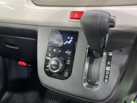 Daihatsu Mira Tocot