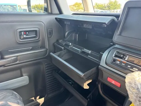 Suzuki Spacia Base