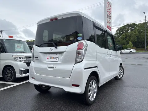 Nissan Dayz Roox