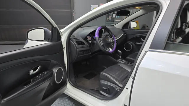 Renault SM3