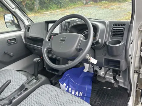 Nissan Clipper Truck