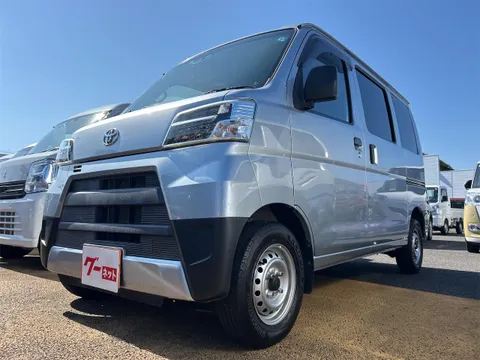 Toyota Pixis Van