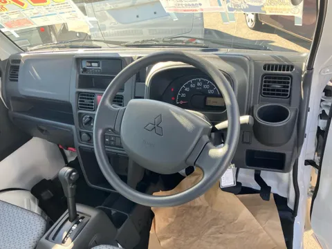 Mitsubishi Minicab Truck