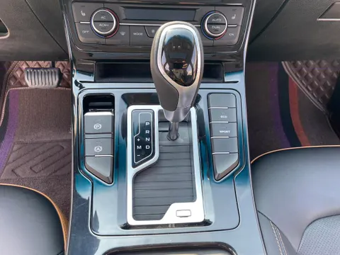 Geely Emgrand GL