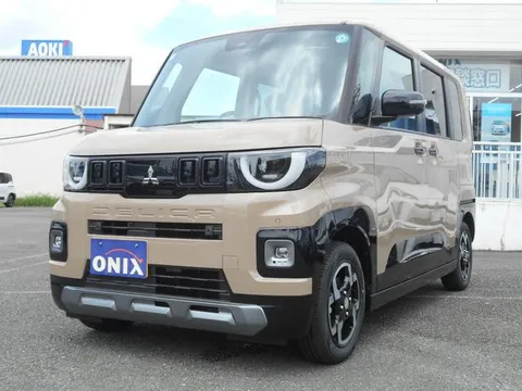 Mitsubishi Delica Mini