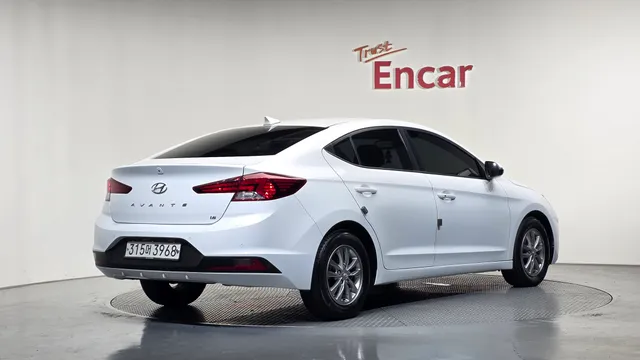 Hyundai Elantra (Avante)