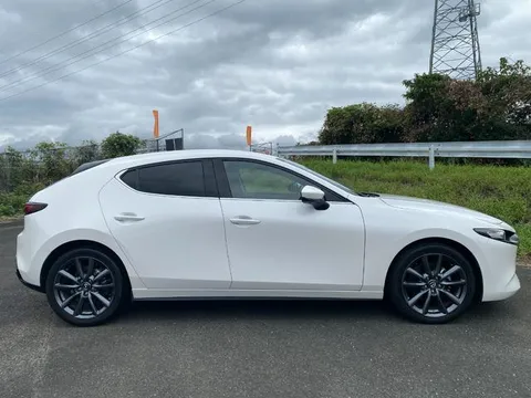 Mazda MAZDA3 Fastback