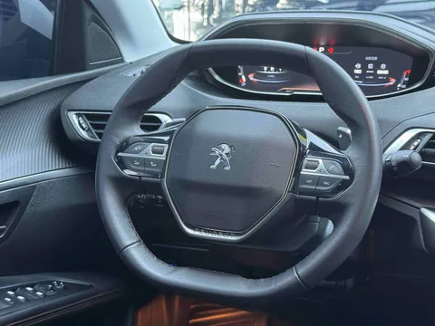 Peugeot 4008