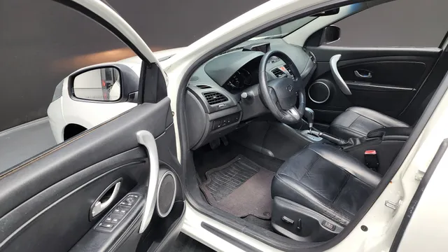 Renault SM3