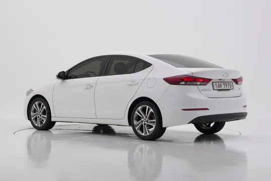 Hyundai Elantra (Avante)