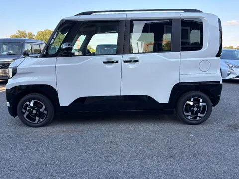 Mitsubishi Delica Mini