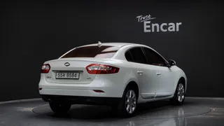 Renault SM3