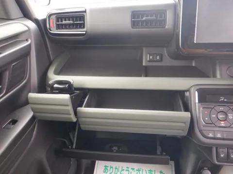 Suzuki Spacia Gear
