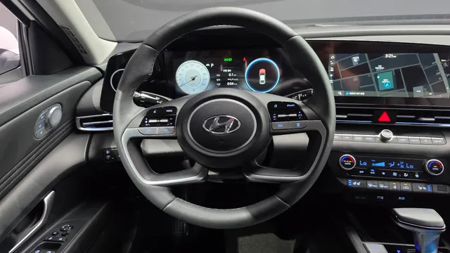 Hyundai Elantra (Avante)