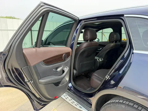 Mercedes-Benz Mercedes-Benz GLC