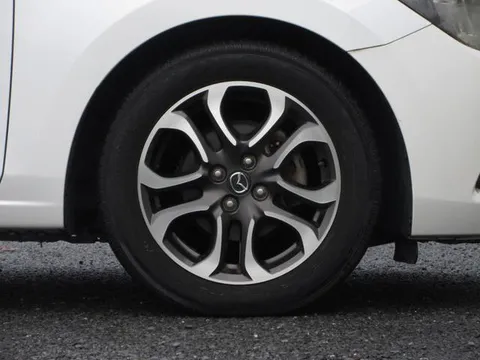 Mazda Mazda2 (Demio)