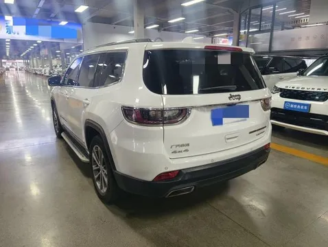 Jeep Grand Commander