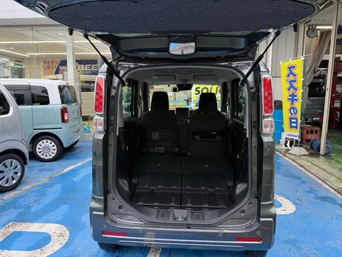 Suzuki Spacia Gear