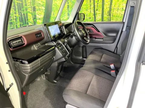 Suzuki Spacia Custom