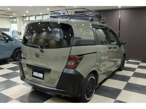 Honda Freed Spike