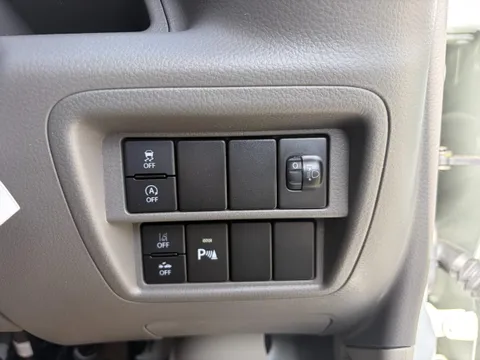 Nissan Clipper Van
