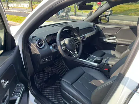 Mercedes-Benz Mercedes-Benz GLB