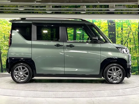 Mitsubishi Delica Mini