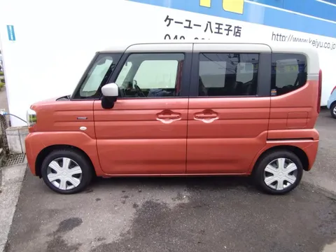 Suzuki Spacia