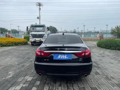 Hongqi H7